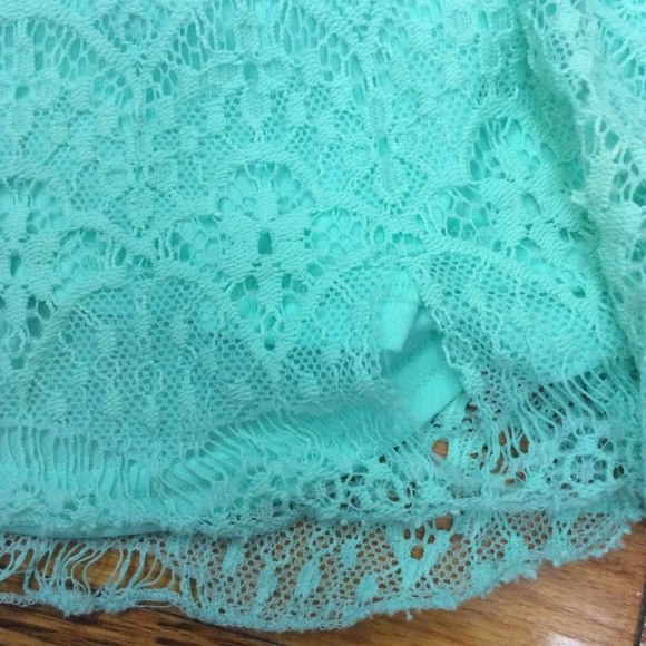 Rue 21 Crop Top - Picture 5 of 5